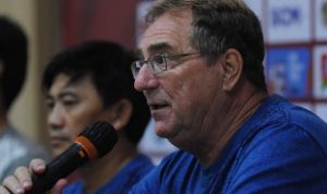 robertpialapresiden Pelatih Persib Bandung, Robert Rene Alberts menyatakan, turnamen Piala Presiden tetap menjadi ajang untuk memberikan hiburan kepada bobotoh. Foto: Persib Bandung.