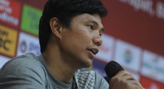 Kapten Persib Bandung, Achmad Jufriyanto mengungkapkan penyesalannya tidak bisa membawa timnya melangkah ke semifinal Piala Presiden 2022. Foto: Persib Bandung.