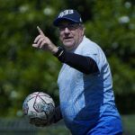 Persib Bandung berencana melakoni dua laga persahabatan dengan tim peserta Liga 1 2022/2023. Pertandingan akan berlangsung pada pertengahan Juli 2022. Foto: Persib Bandung.