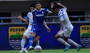 Usai pulih dari cedera patah tulang bahu, striker asal Brasil ini akhirnya bisa tampil penuh saat Pangeran Biru mengalahkan PSIS Semarang 2-1 di Stadion Gelora Bandung Lautan Api (GBLA), Sabtu (13/8/2022). Foto: Persib Bandung.