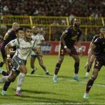 Gawang Persib Bandung kebobolan lima gol ketika dikalahkan PSM Makassar pada pertandingan pekan ke-7 Liga 1 2022/2023 di Stadion Gelora B.J. Habibie, Parepare, Sulawesi Selatan, Senin (29/8/2022). Foto: Persib Bandung.