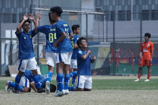 Sempat tertinggal, Persib Bandung akhirnya keluar sebagai pemenang atas Borneo FC pada pertandingan lanjutan Grup A Elite Pro Academy PSSI U-16 di Jakarta, Sabtu (24/9/2022). Foto: Persib Bandung.