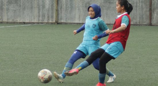 Akademi Persib Putri tengah mempersiapkan diri untuk berpartisipasi di Women Football Championship (WFC) di Singapura, 17-21 Oktober 2022. Foto: Persib Bandung.