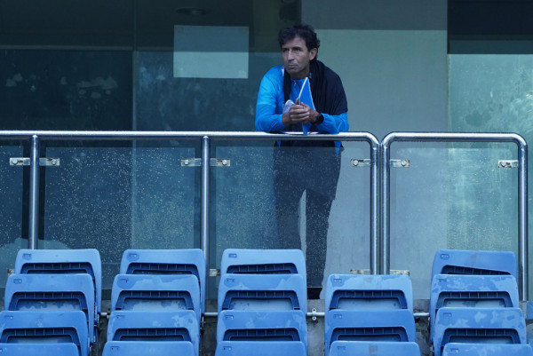 milla1_13102022_amandeep Milla mengatakan, ia dan kedua asistennya harus berada di Spanyol untuk beberapa hari ke depan untuk mengurus keperluan yang tidak bisa ditinggalkan. Foto: Persib Bandung.