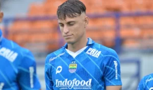 668cd4ad9bf14-stefano-beltrame-resmi-berpisah-persib-segera-umumkan-pemain-anyar-posisi-bek_663_372